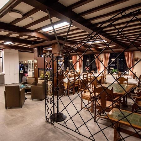 Auberge Le Vieux Moulin Poupehan Εξωτερικό φωτογραφία
